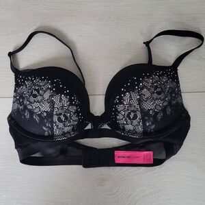 La Senza Beyond Sexy Lace Push Up Bra 32C Like New Condition
